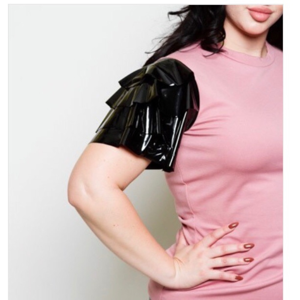 Women’s Plus Size Vinyl Ruffle Sleeve T-shirt - Picture 4 of 4